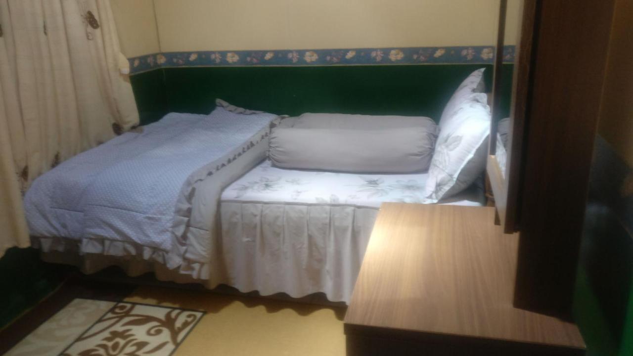 Homestay Arya Mangunan Bantul Exterior photo