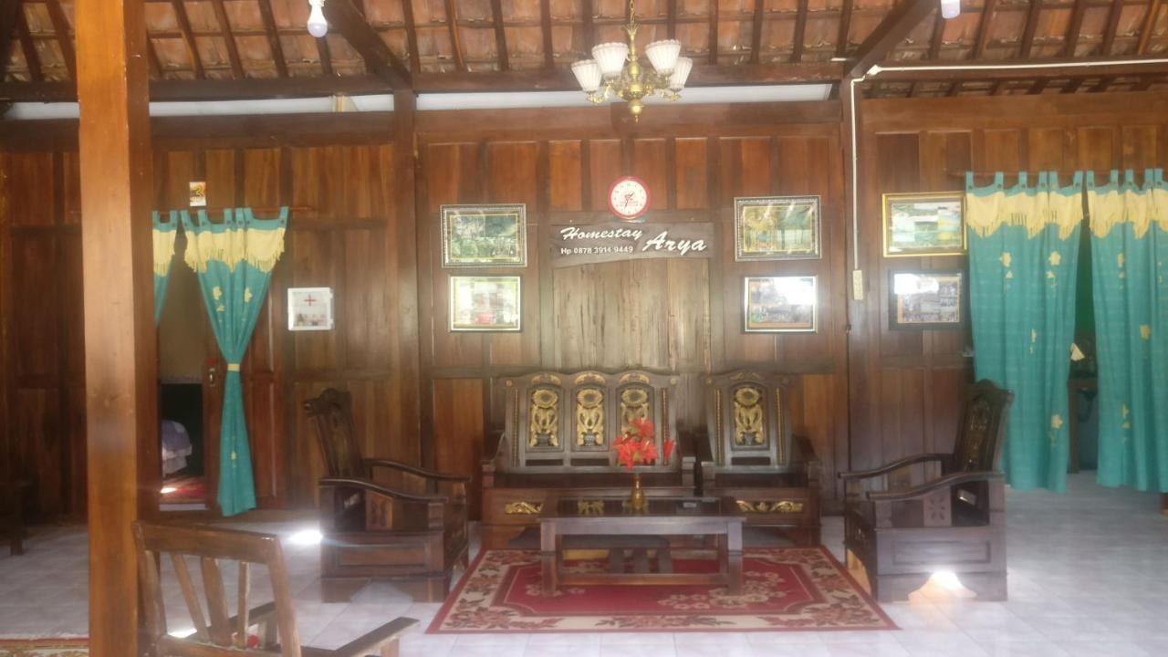 Homestay Arya Mangunan Bantul Exterior photo